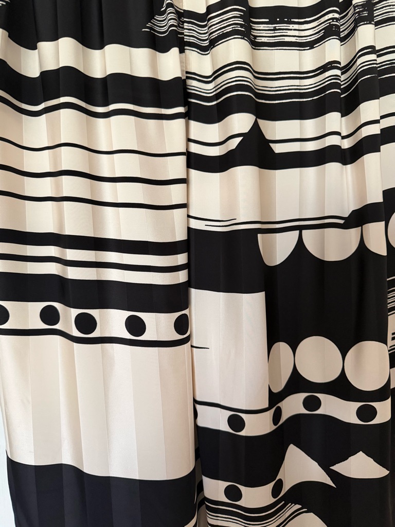 Brand New Chico’s Black And White Geo Graphic Soft Straight Leg Pants
